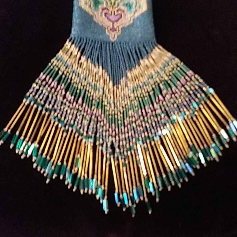 Magnificent beaded pouch. - Picture 3 of 6
